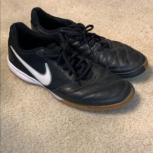 Nike black and white soccer shoes size 10